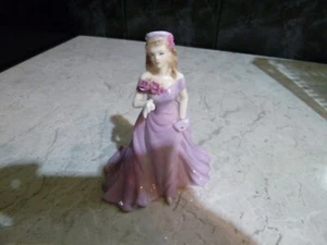 COALPORT DEBUTANTE FIGURINE CAROLINE 1994 LILAC DRESS 13CM IN VGC - Picture 1 of 4