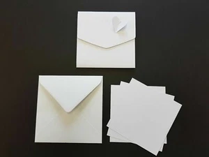 Invito di nozze pieghevole con cuore quadrato di lusso. 145mm x 145mm 18 colori a scelta - Foto 1 di 19