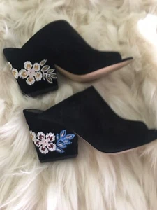 Tory Burch Black Suede Embroidered Chunky Heel MULE 6 1/2 - Picture 1 of 10