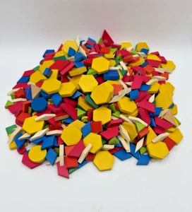 LOT 691 Pcs Geometric Shapes Educational Building Wood & Plastic Pattern Blocks - Picture 1 of 3