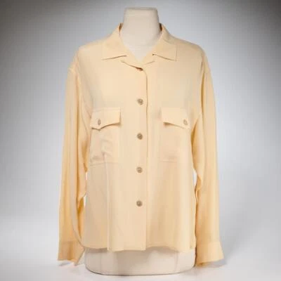 Camisa blusa mujer Chanel amarilla con botones de seda bolsillos mangas largas Foto 1 de 4