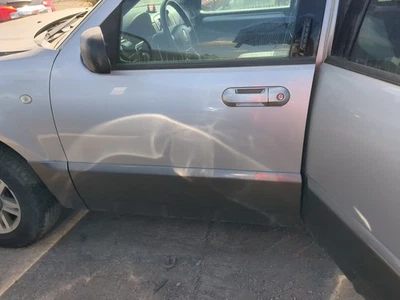 2002-2005 Mercury Mountaineer Driver Front Door Oem A5M5B - Image 1 of 3