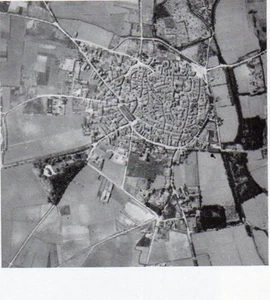 34 FLORENSAC VUE AERIENNE PETITE IMAGE 1958 SKYVIEW PRINT - Picture 1 of 1