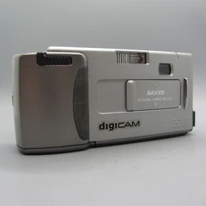 Sanyo Digital Camera VPC-G210 0.4MP Silver Tested - Picture 1 of 7