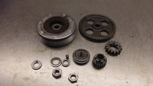 Conjunto de embrague Hodaka ACE 100 1971 con tuercas de engranajes y piezas T2-2U - Imagen 1 de 10