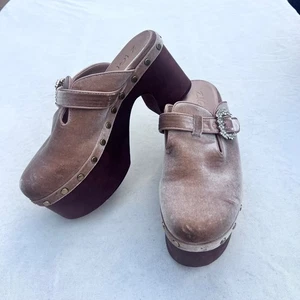 Zigi Macarena Clogs in Nude Velvet Size 9 - Picture 1 of 8