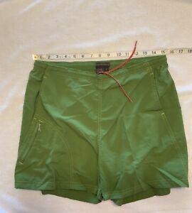 Royal Robbin’s Nylon Shorts In Green Size Medium Excellent Condition