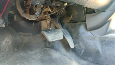 2016 Dodge Ram 1500 conjunto completo de pedal de gasolina e freio ajustável fabricante de equipamento original - Imagem 1 de 4