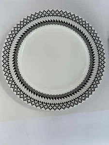 1 Portobello By Inspire L Plate Black Abstract On White 11.25” Bone Сhina Dinner - Picture 1 of 9