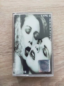 TYPE O NEGATIVE - Bloody Kisses - Polish 1999 MC - Made in Poland - Picture 1 of 5