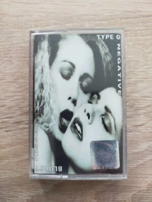 TYPE O NEGATIVE - Bloody Kisses - Polish 1999 MC - Made in Poland - Image 1 of 4