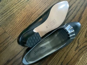 Nuevo cuero negro TALLA 7.5M punta puntiaguda zapatos elegantes caprichoso grunge y2k preppy - Imagen 1 de 6