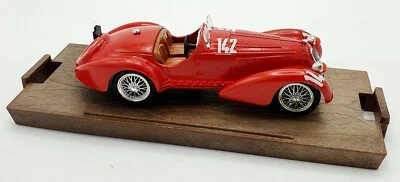 EBOND Modellino Alfaromeo-1938 - SC 2900 B - HP180 - R140 - BRUMM - 1:43-S035. - Immagine 1 di 3
