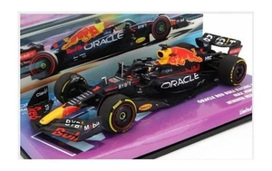 MINICHAMPS 447220501 Red Bull - F1 RB18 Team Oracle Red Bull Racing N 1 Winner M - Picture 1 of 2