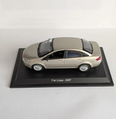 NL* MODELLINO FIAT LINEA 2007 Scala 1:43 colore grigio come da foto - Immagine 1 di 2