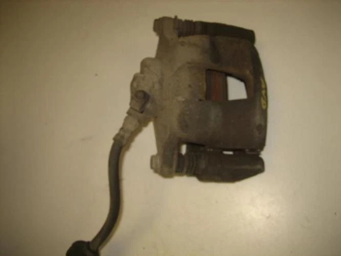 Estribo delantero derecho (freno) FIAT 500 2 PHASE 1 77364681 - Imagen 1 de 1