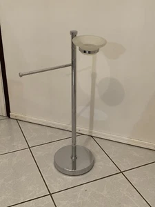 piantana porta asciugamani bagno - Foto 1 di 3