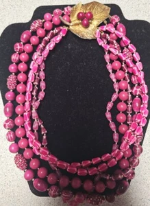 Collar de Cuentas Multi 6 Hebras Varias Rosas de Colección con Cierre de Hoja de Metal Adornado 18"L - Imagen 1 de 6