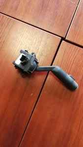 RANGE ROVER INDICATOR AND INFORMATION CONTROL STALK 6901775 01103100 - Picture 1 of 4