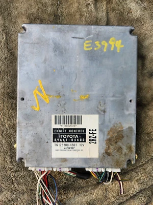 Toyota Tacoma 2000 2,4 L ECM ECU motor control módulo informático 89661-04600 58647 Foto 1 de 4