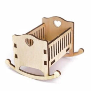Lettino in legno per le nostre case delle bambole - Set creativo - Foto 1 di 4