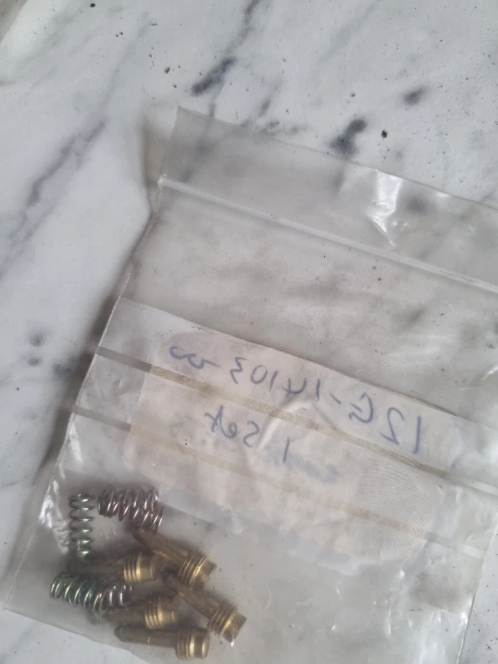 yamaha dt50mx dt80mx Lb50 Lb80 dt50Lc throttle screw rd60 pw80 ysr50 - Image 1 of 1