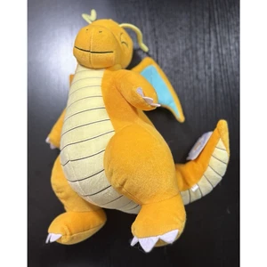 Pokemon Dragonite Mira Mi Cola Juguete Guiño Banpresto Peluche 14" Muñeca de Peluche - Imagen 1 de 4