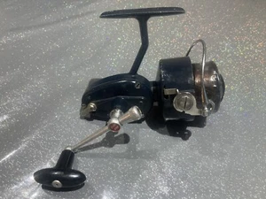 Mitchell 411 Fishing Reel Left Hand - Picture 1 of 8