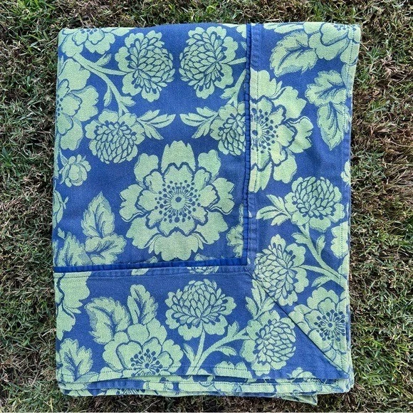 Anthropologie Magnolia Jacquard Tablecloth Leaf/Navy 100% Cotton 72x90 HTF - Image 1 of 4