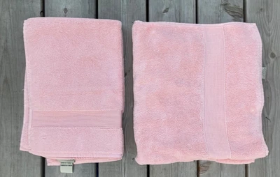 Pottery Barn pink towel set Turkish cotton 2009 EUC - Image 1 of 3