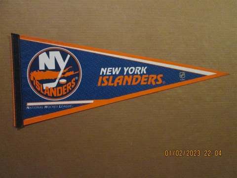 NHL New York Islanders Vintage Circa 1990's Style #2 Team Logo Hockey Pennant Cover