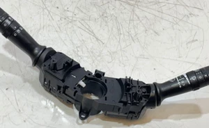 KIA RIO 2016 MK3 1.4 CRDI LIMPIAPARABRISAS E INDICADOR INTERRUPTOR DE CONTROL DE TALLO /2011-17 - Imagen 1 de 11