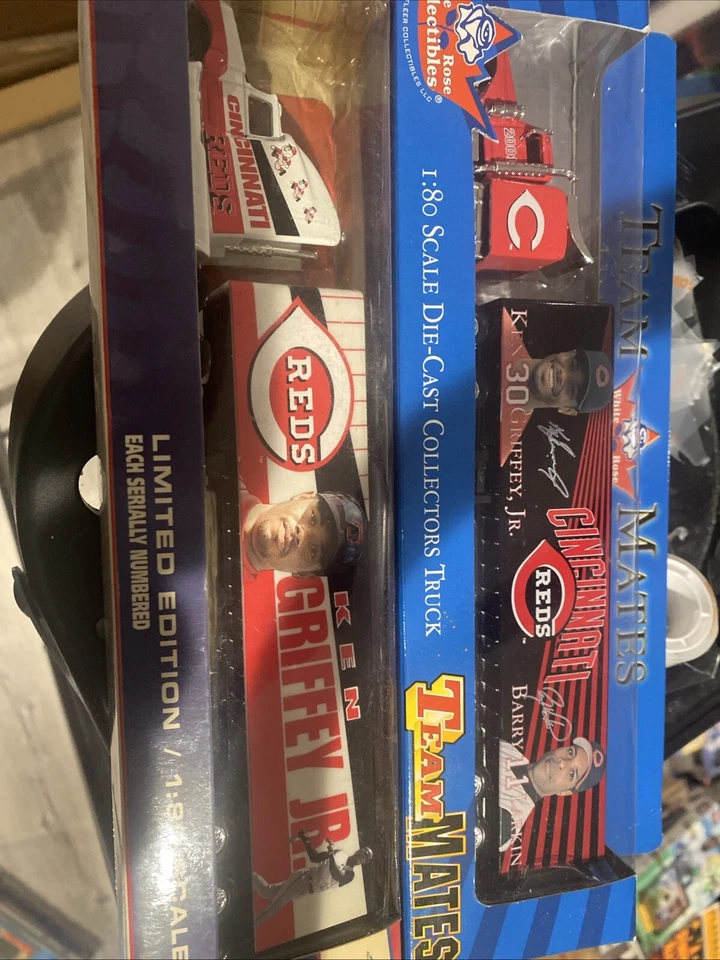 Camiones de colección Ken Griffey Jr Fleer y rosa blanca nuevos Foto 1 de 1