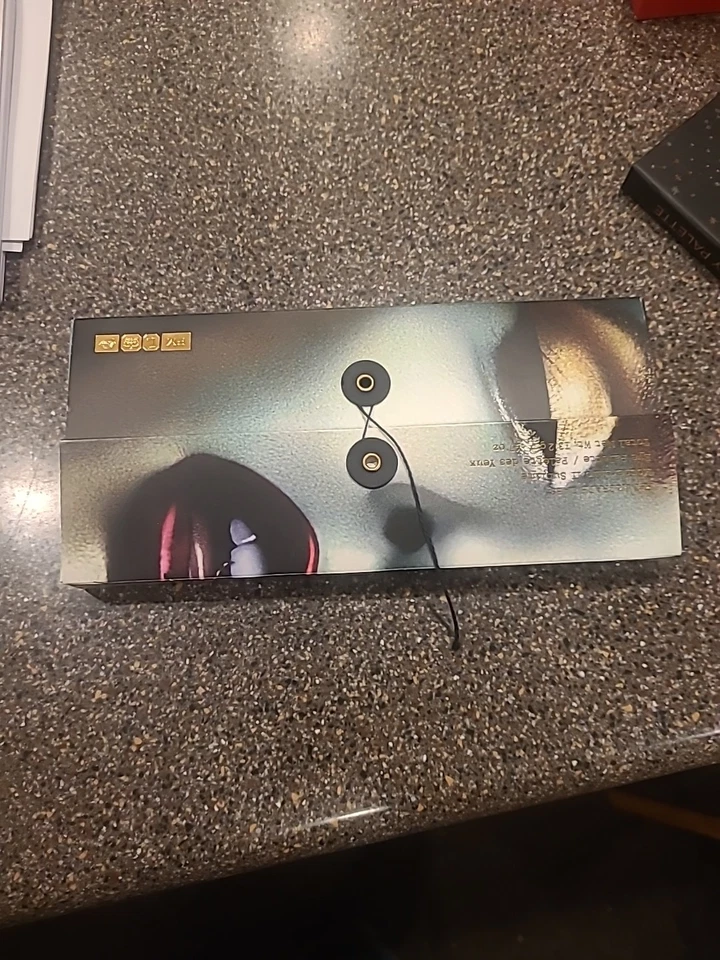 PAT McGRATH LABS Mothership II Sublime Eye Palette . - Image 1 of 3