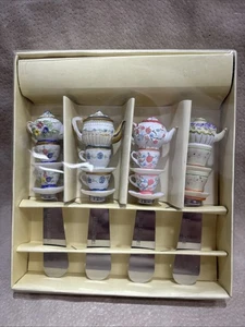 Teekanne Streuer Dip Käse Weihnachten 4er Set im Karton - Bild 1 von 3