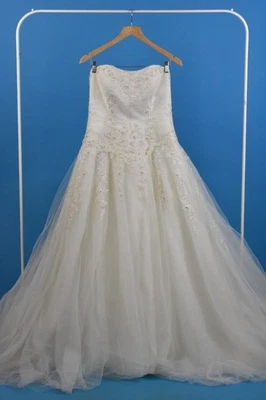 Sincerity Wedding Dress Ivory Chiffon Embroidered Strapless A-Line UK Size 12 - Image 1 of 4
