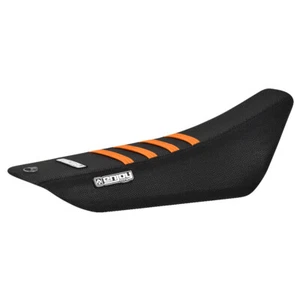 Cubierta de asiento Cobra CX 50 KING 2021-2022 por Enjoy MFG todo negro costillas naranja #238 - Imagen 1 de 4