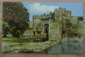 Beaumaris Castle - Post card  - Picture 1 of 2