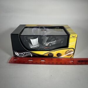 Hot Wheels Limited Edition C6 Corvette Silver Convertible And Hard Top