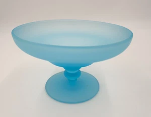 Vintage Blue Satin Frosted Glass Pedestal Vase - Unknown Maker Tiffin ? - Picture 1 of 2