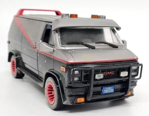Greenlight 1/24 - GMC Vandura 1983 The A-Team Dirty Version Diecast Car - Imagen 1 de 6