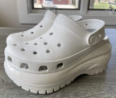 🔥 Crocs • White Clog Platform Sandals Shoes • Men Sz 3 Women’s Sz 5 • Clean ! - Image 1 of 4