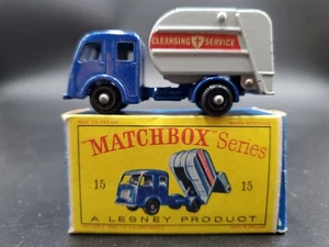 Matchbox Lesney No. 15 Tippax Refuse Collector Truck w/Box - Picture 1 of 11