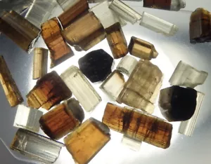 40 pc set TOURMALINE colorful crystals !!!! -- MADAGASCAR /pc617 - Picture 1 of 12