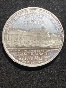 München 1854 45mm DEUTSCHE MEDAILLE DAS INDUSTRIEAUSSTELLUNG GEBAUD IN MÜNCHEN - Bild 1 von 4