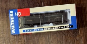 Walthers 932-5487 HO Ready To Run GACX Wood Reefer Pacific Fruit Express #583 - Picture 1 of 1