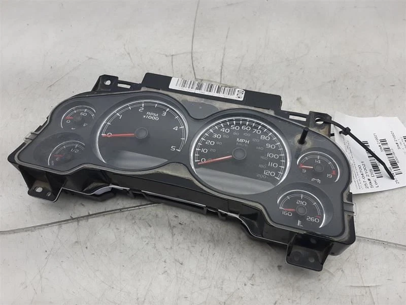 Speedometer Classic Style Cluster MPH 06-07 GMC Sierra 1500 15908653 - Image 1 of 4