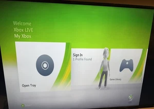 Console ufficiale Microsoft Xbox 360 250GB NXE cruscotto bianco grasso! Funziona benissimo! - Foto 1 di 11