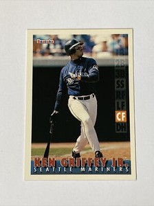1995 Topps Bazooka #31 Ken Griffey Jr. Seattle Mariners