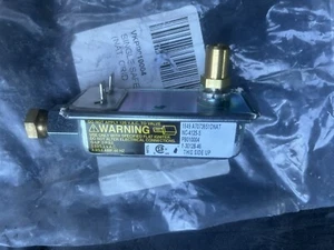 Viking Pb010004 Griddle Valve NOS - Picture 1 of 3